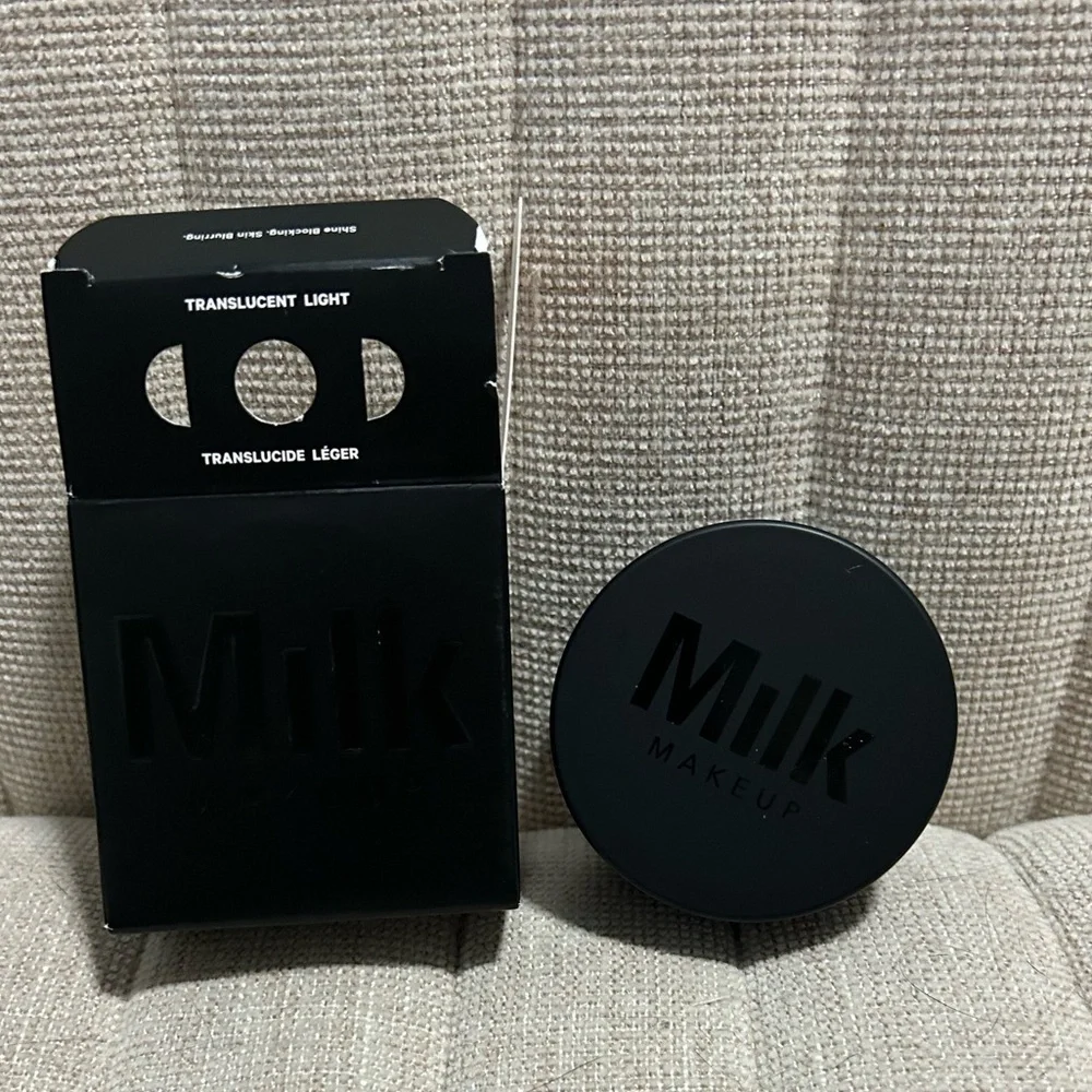 New in Box Milk Makeup Pore Eclipse Matte Translucent Light Setting Powder